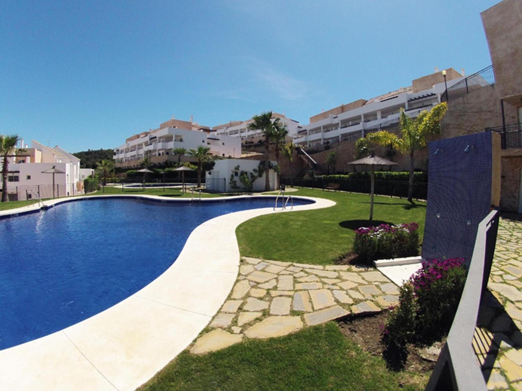 2127-Superb 2 Bedrooms , Lovely Terraces And Pool San Roque  Exterior photo